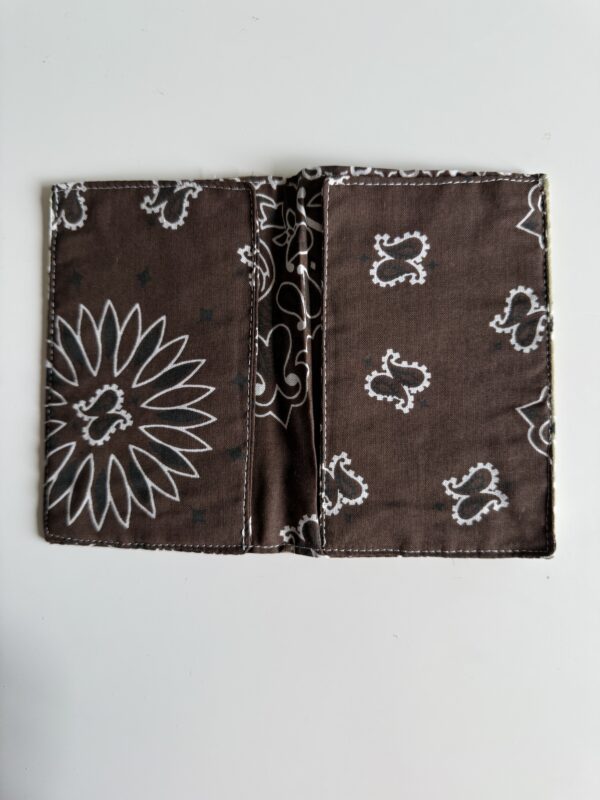 Protège passeport Beige / Marron – Image 2